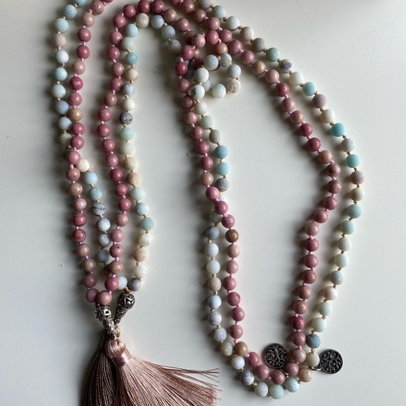 Natural Stone Knotted
Necklace - Picture 2 of 2